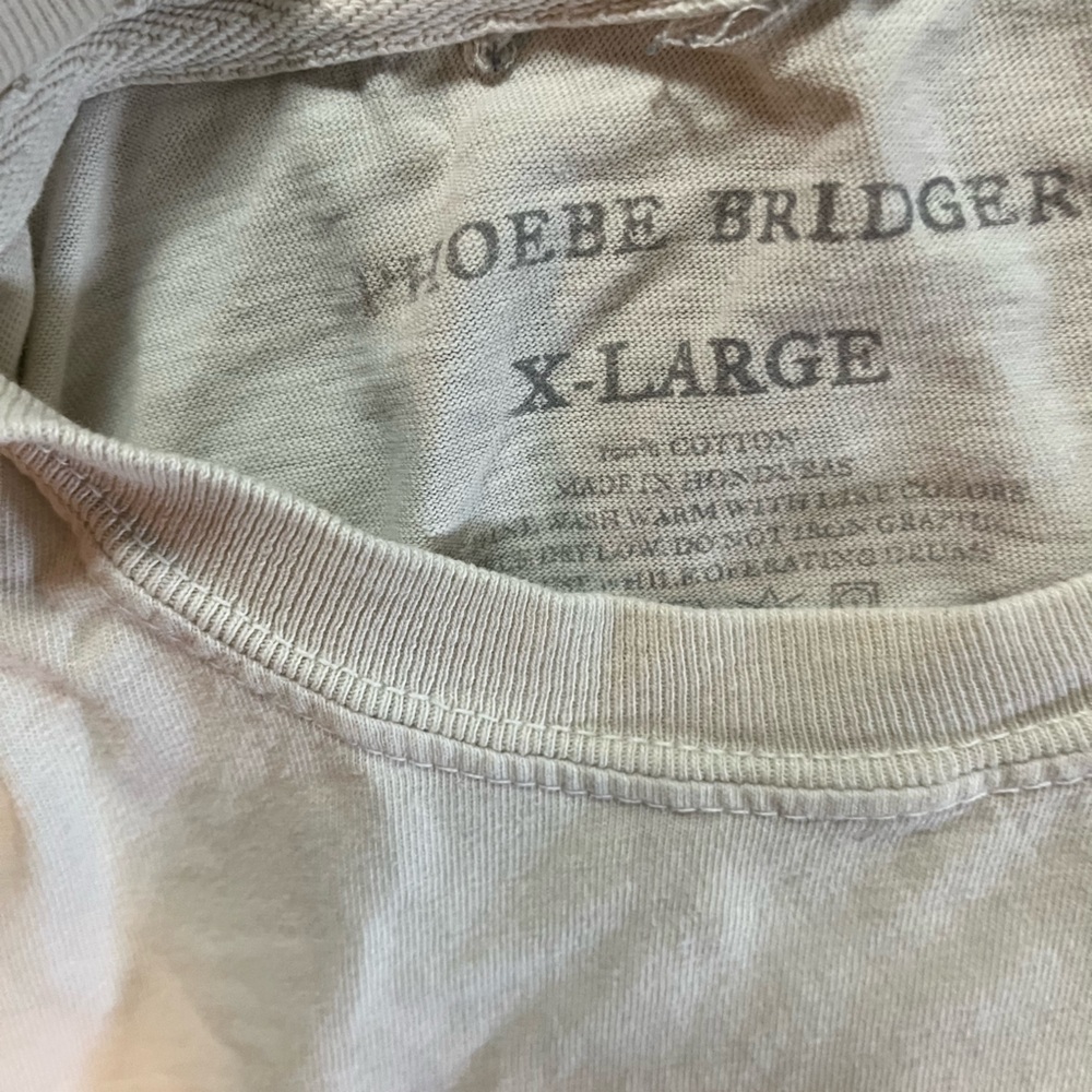 Men’s t-shirt.